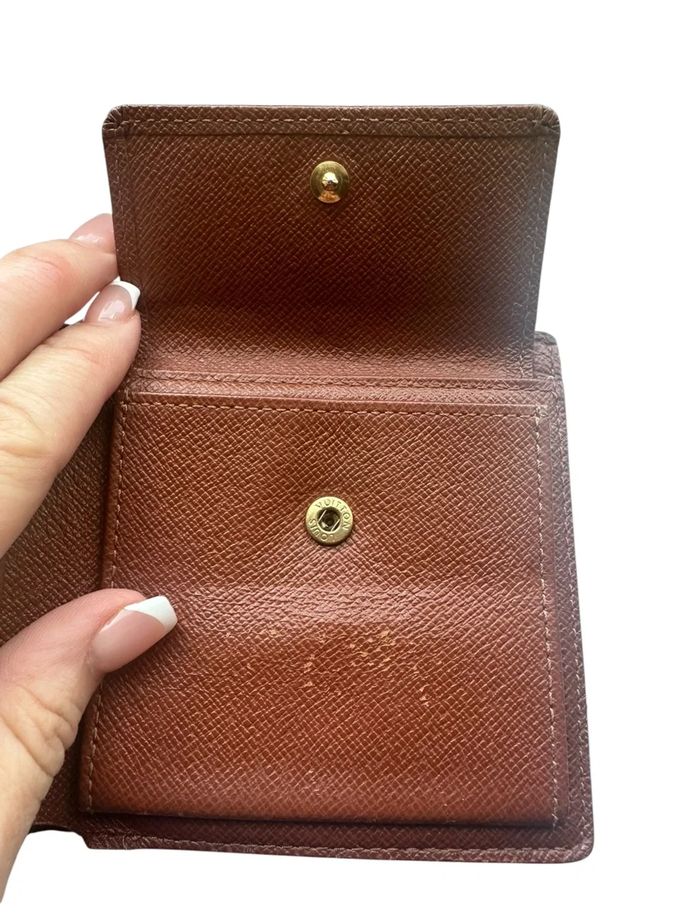 Vintage LV men’s wallet with coin